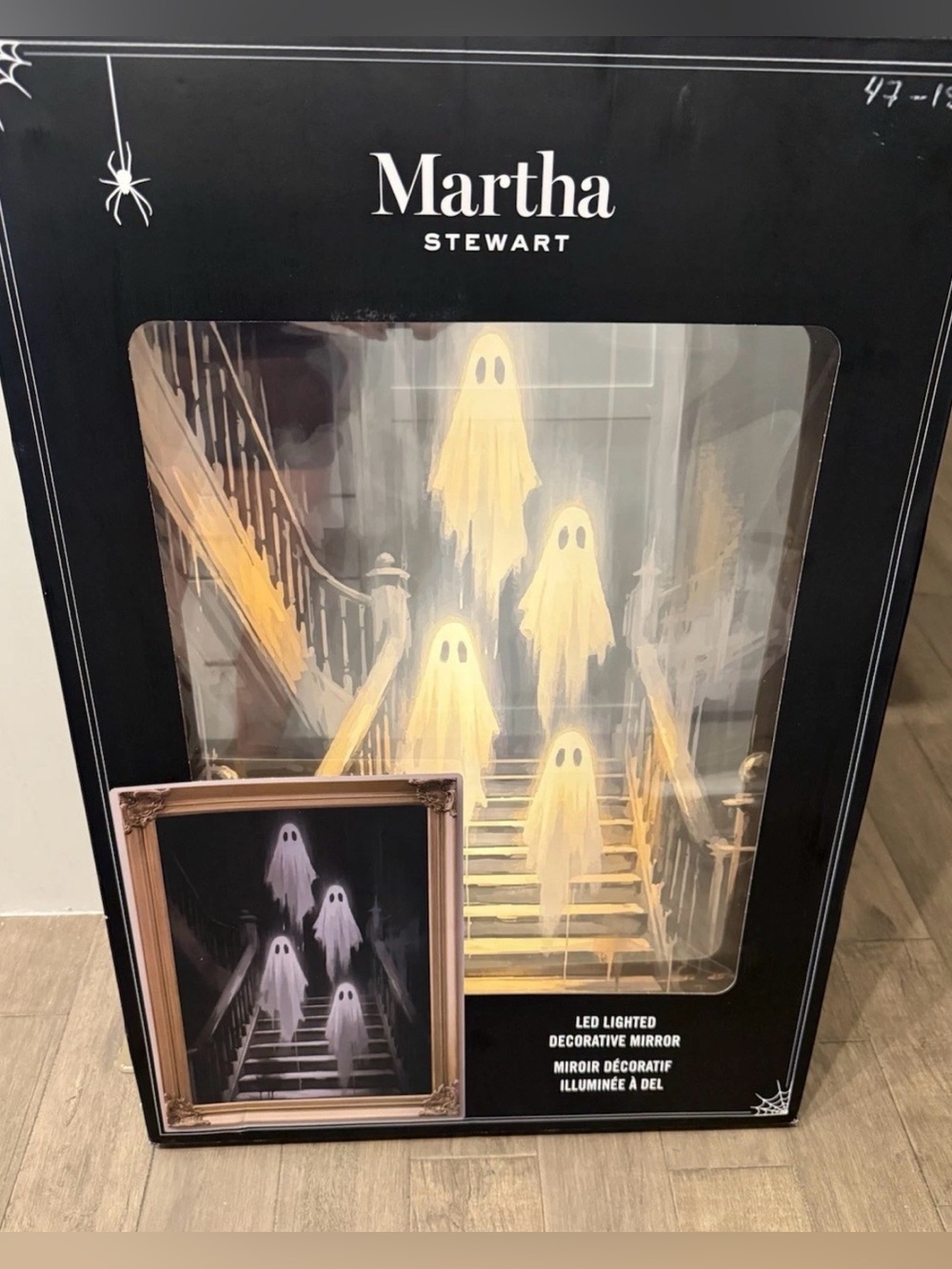 VIRAL MARTHA STEWART 4- GHOST STAIRCASE LED MIRROR BRAND NEW IN BOX
